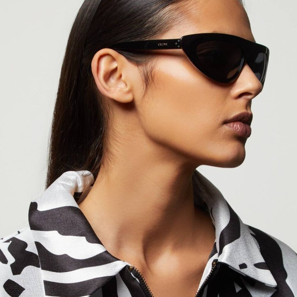 Celine CL40261I 25A Sunglasses - Shiny Ivory Frame, Smoke Lenses - Lowest Price! - Picture 3 of 11